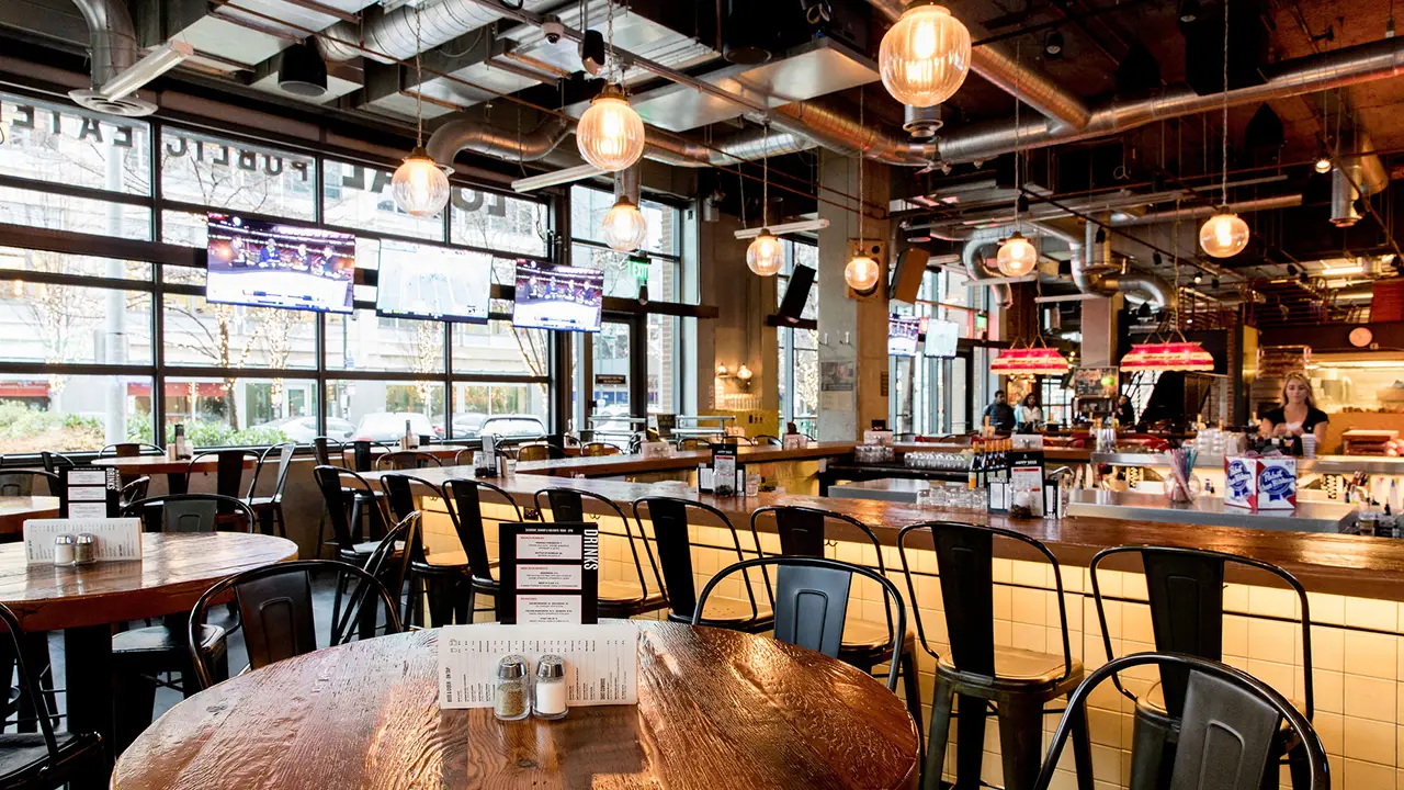Local Public Eatery - Garry St, Winnipeg, MB