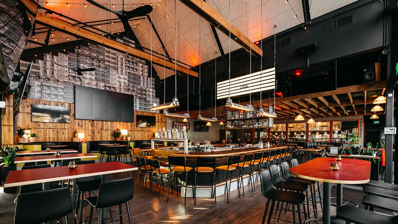 LOCAL Public Eatery Henderson Interior - LOCAL PUBLIC EATERY - Henderson, Dallas, TX