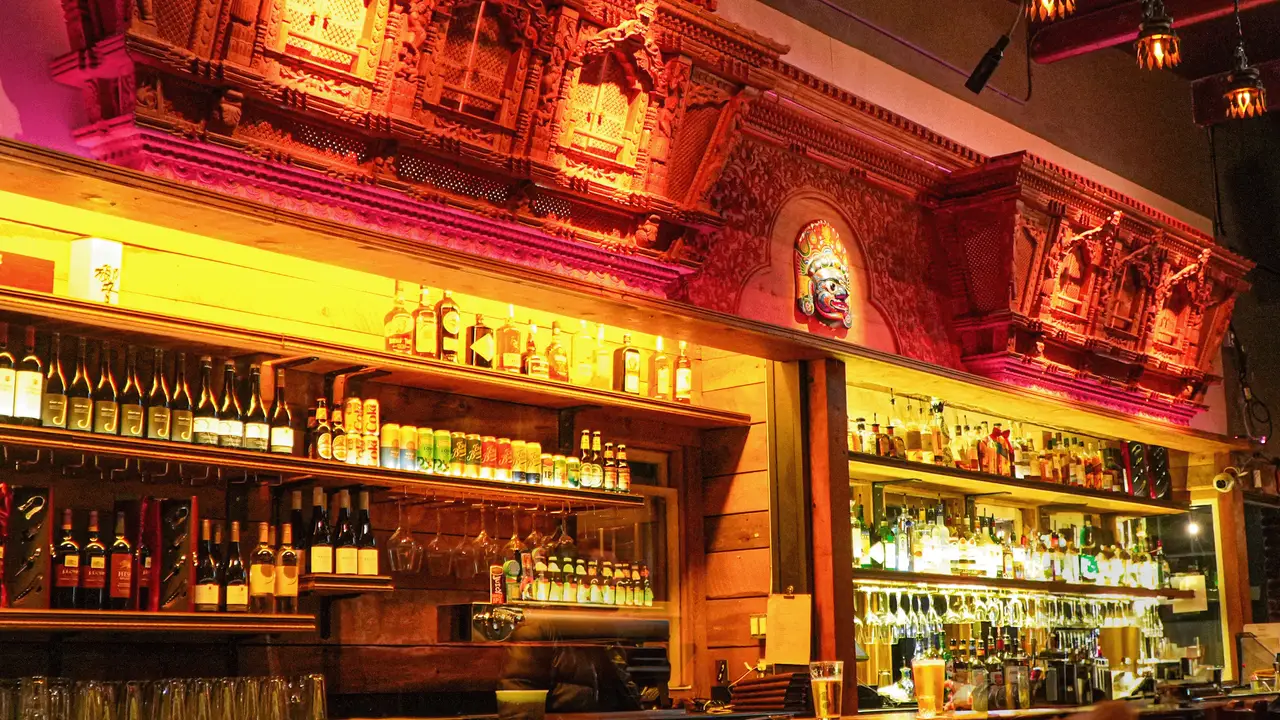 Tipsy Yeti Restaurant & Bar，CABerkeley