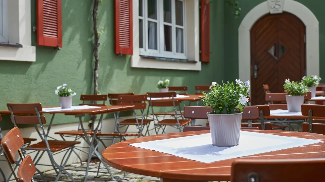 Schwabs Landgasthof - Restaurant, Schwarzach am Main, BY