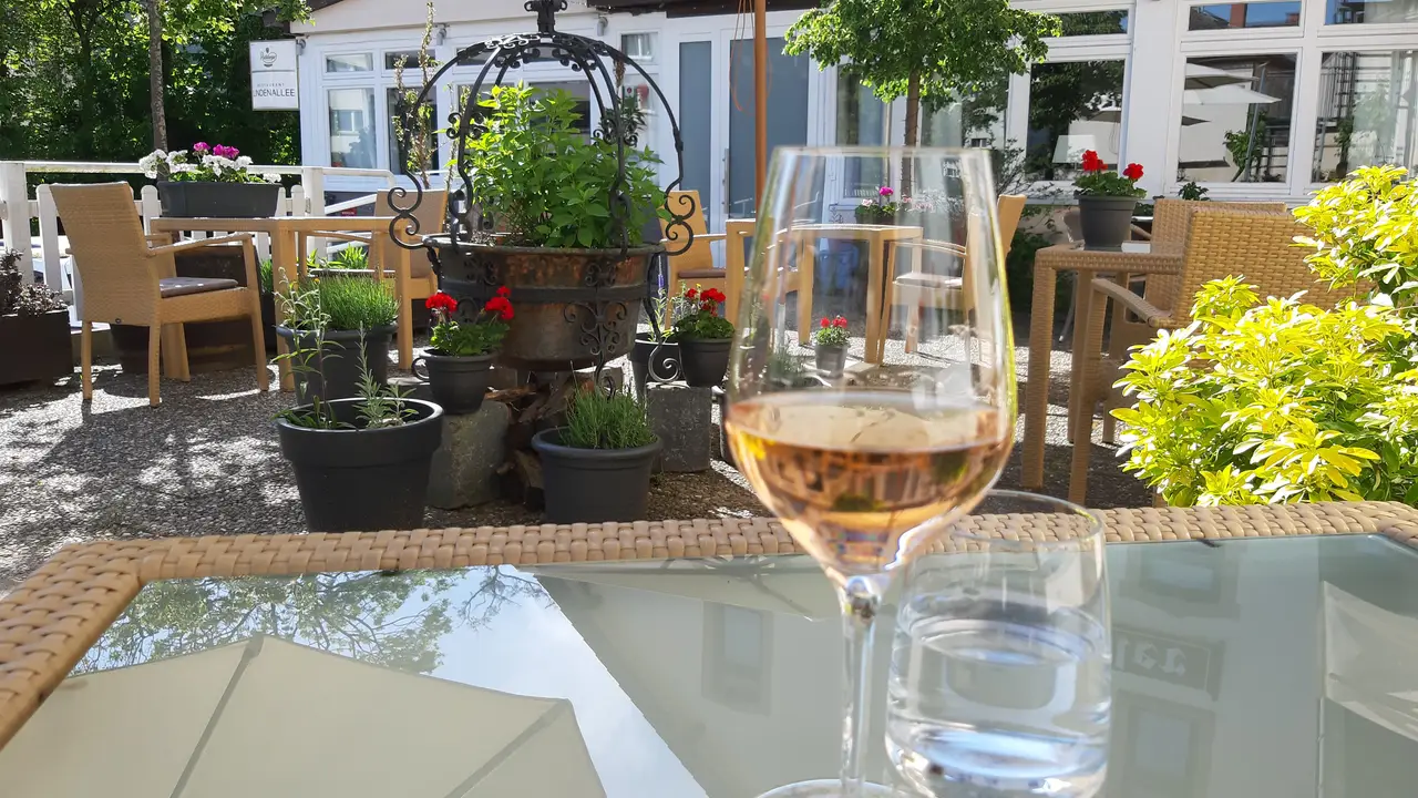 Sommer Terrasse - Restaurant Lindenallee, Bad Homburg vor der Höhe, HE