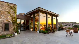 Una foto del restaurante The Plum Restaurant, Ariana Sustainable Luxury Lodge
