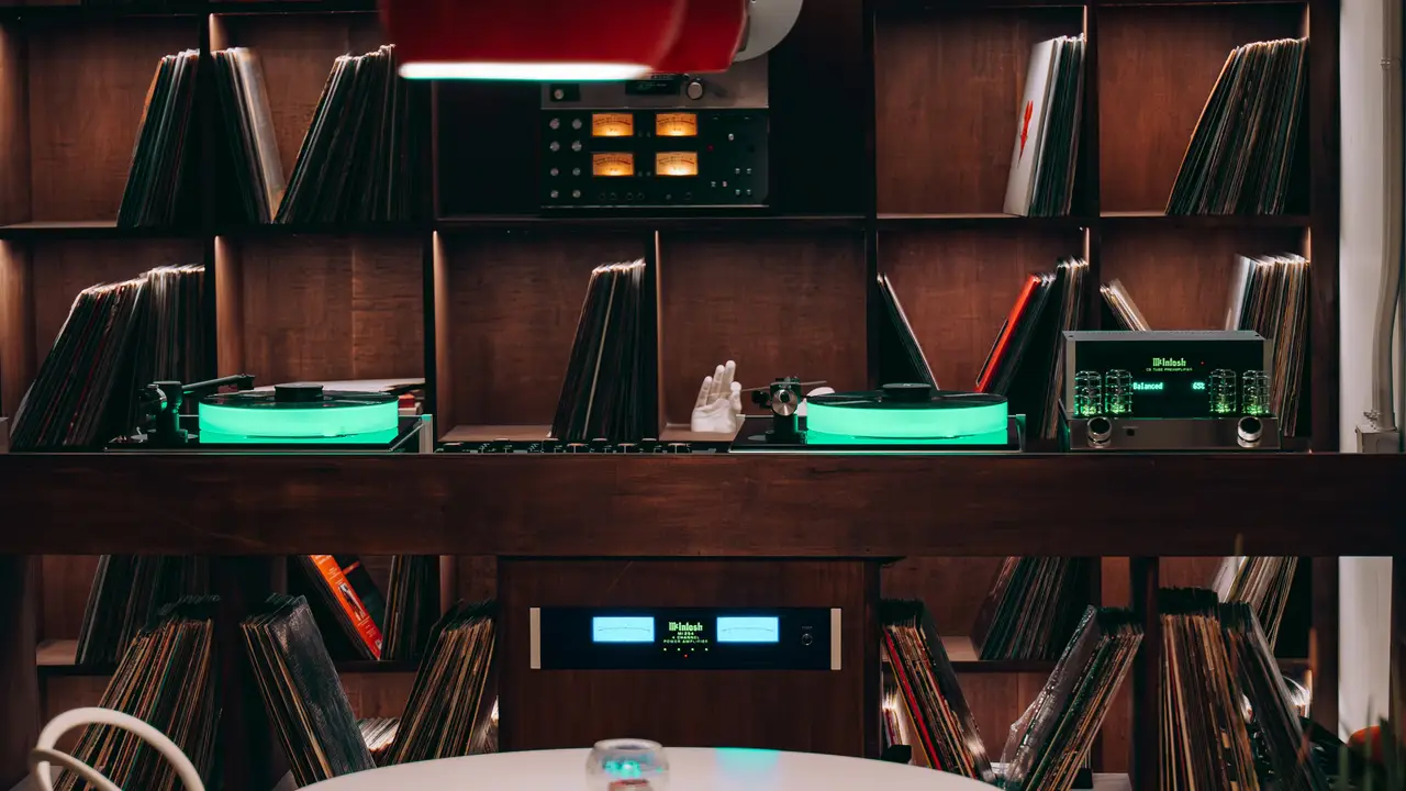R&amp;B hi-fi listening bar/speakeasy - SEVEN:45, Las Vegas, NV