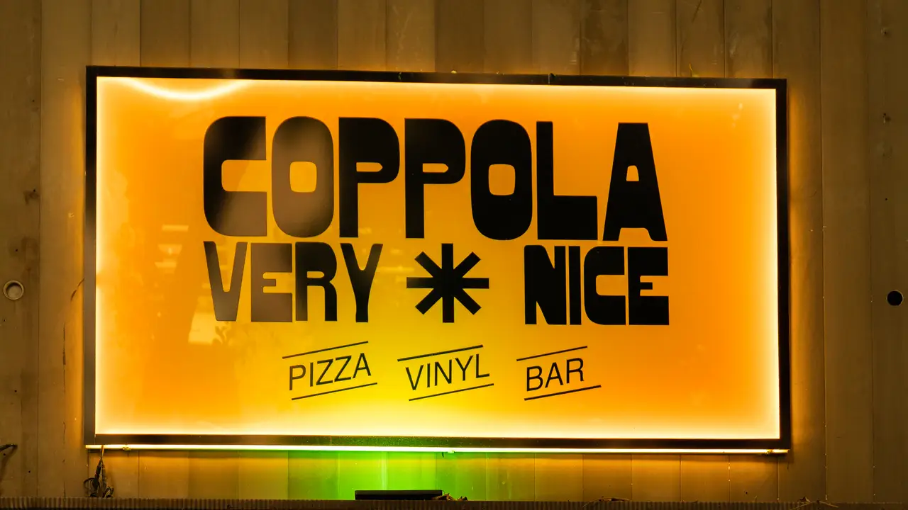 Coppola Pizza Vynil Bar, Ciudad de México, CDMX