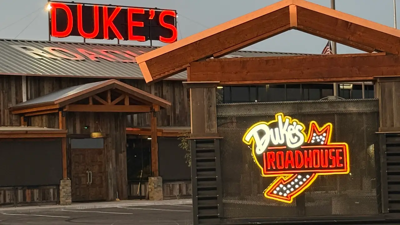 Dukes Roadhouse, Maricopa, AZ