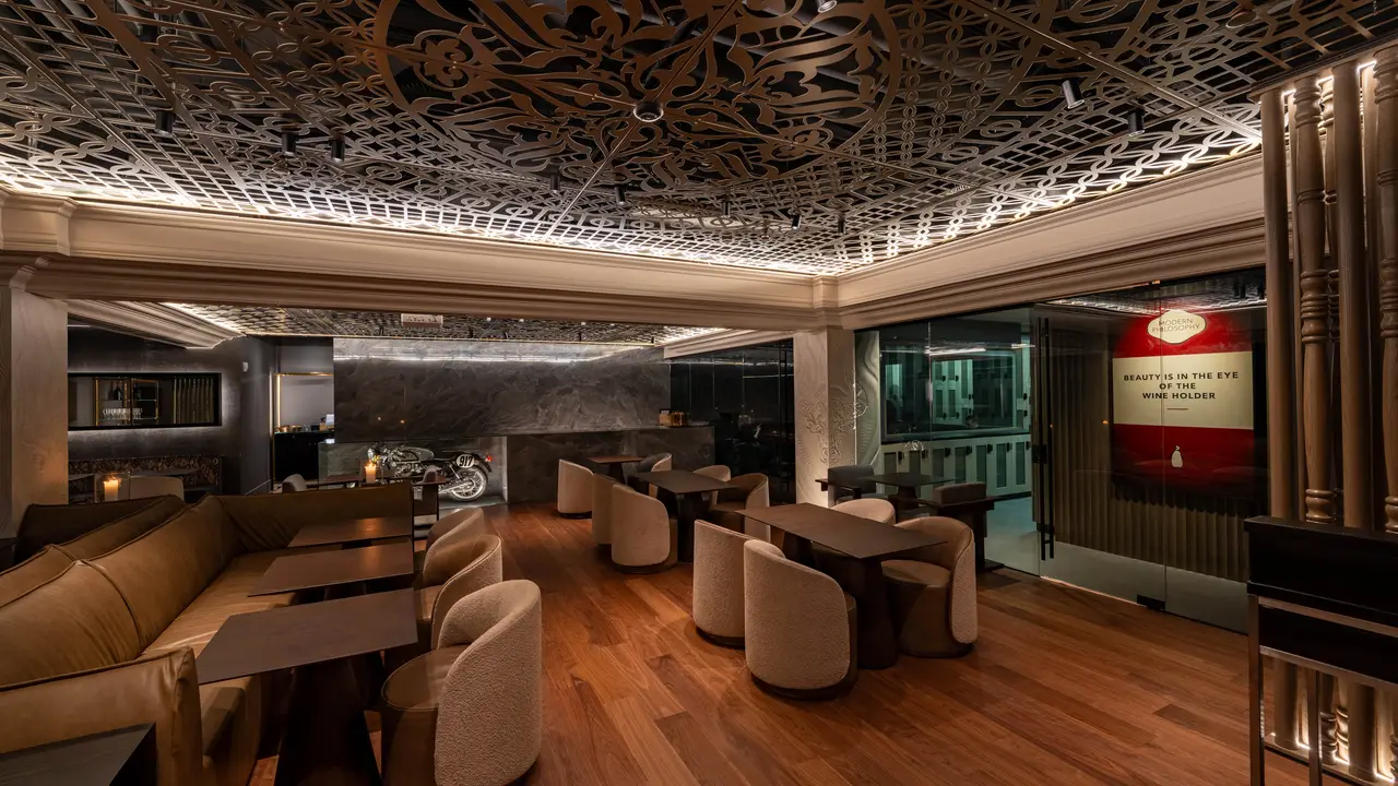 Bovine Wine Club, Toronto, ON