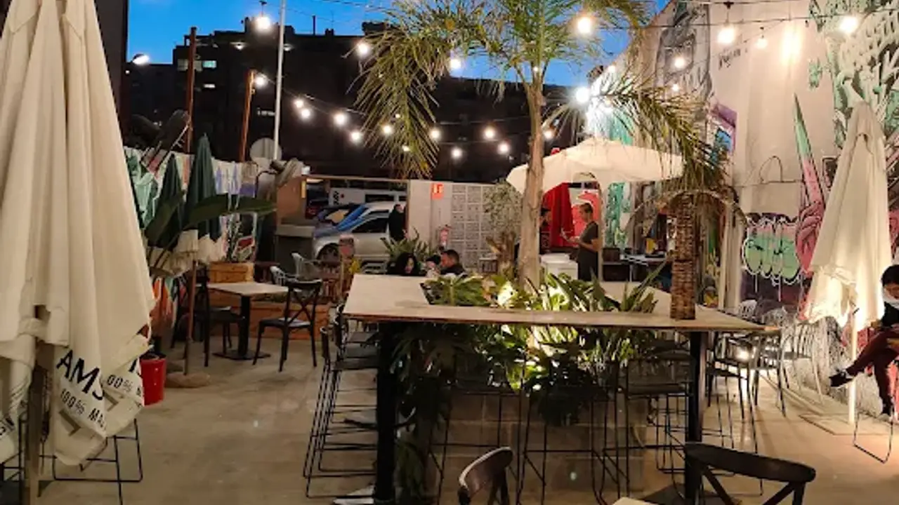 FUMIFERRO Cabanyal Grill, València, Valencia