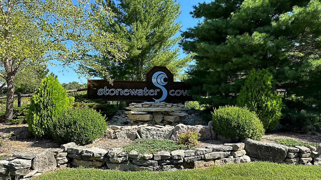 Stonewater Cove Resort, Shell Knob, MO