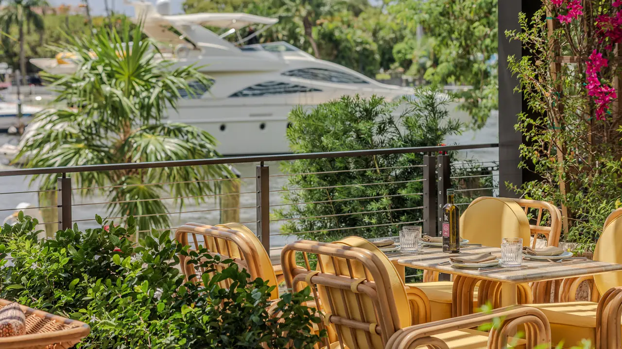 Riverside Dining: Water Views &amp; Italian Delights - Elia, Miami, FL