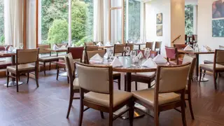 A photo of In The Wings - Holiday Inn Shepperton restaurant