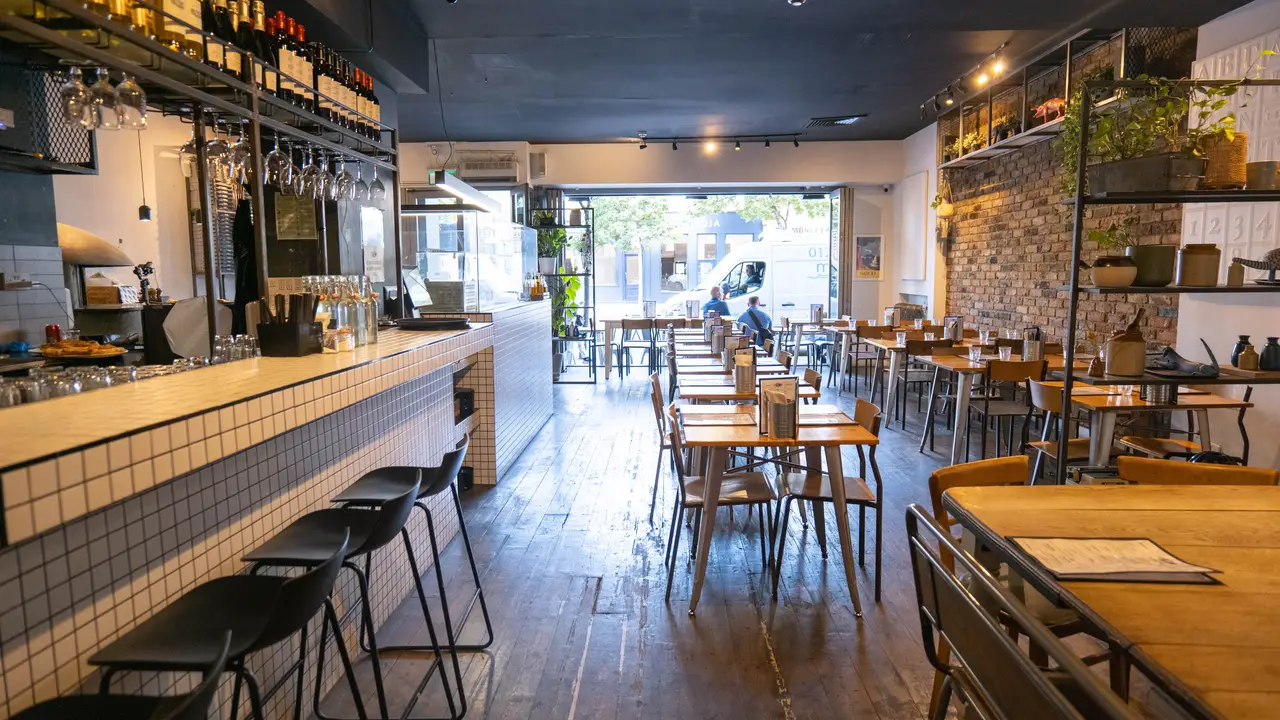 farina pizzeria napoletana bar area - Farina Pizzeria Napoletana, London, Greater London