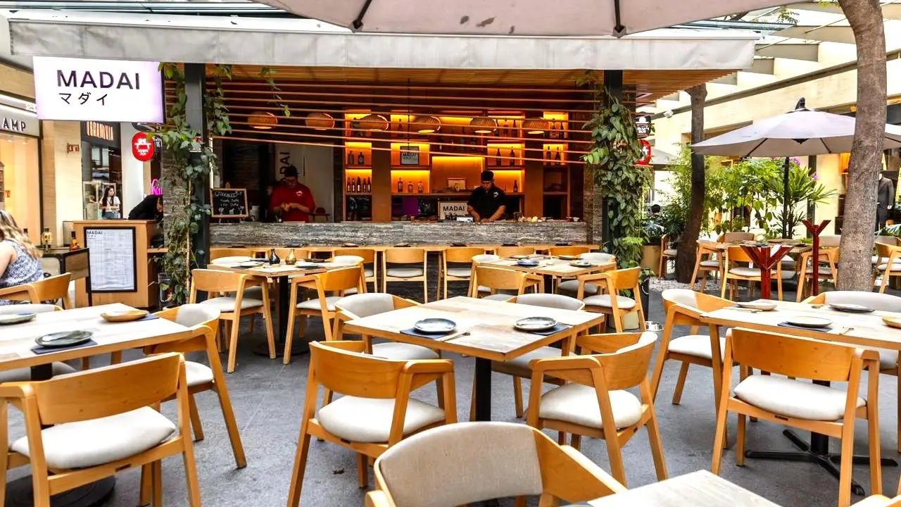 Sushi al aire libre en el corazón de Polanco - Madai - Antara, Ciudad de México, CDMX