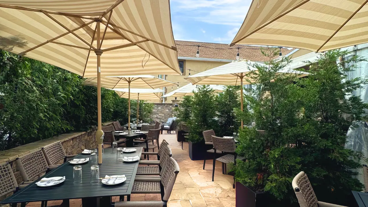 Park Place Restaurant & Bar, New Hyde Park, NY