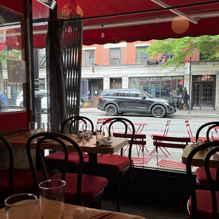 Amelie, New York, NY