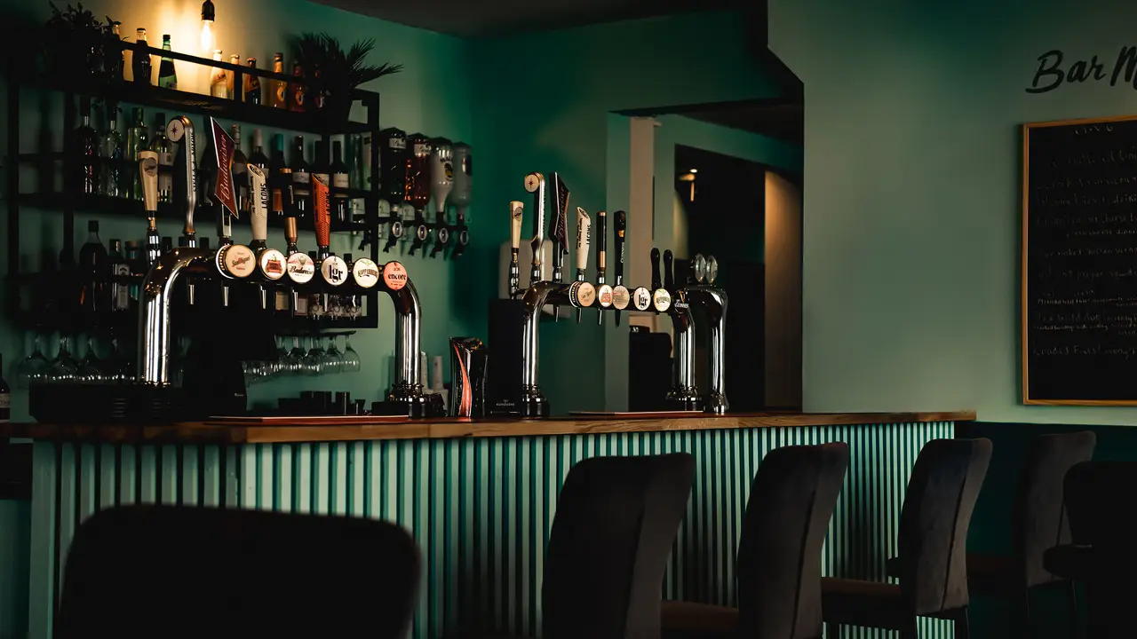Modern bar and restaurant with stunning sea views - Aurora Bar and Restaurant, Cromer, Norfolk
