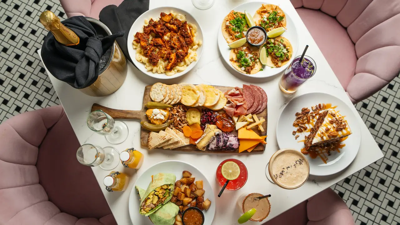Trendy American restaurant and cocktail lounge  - Ebb and Flow-Legacy, Plano, TX