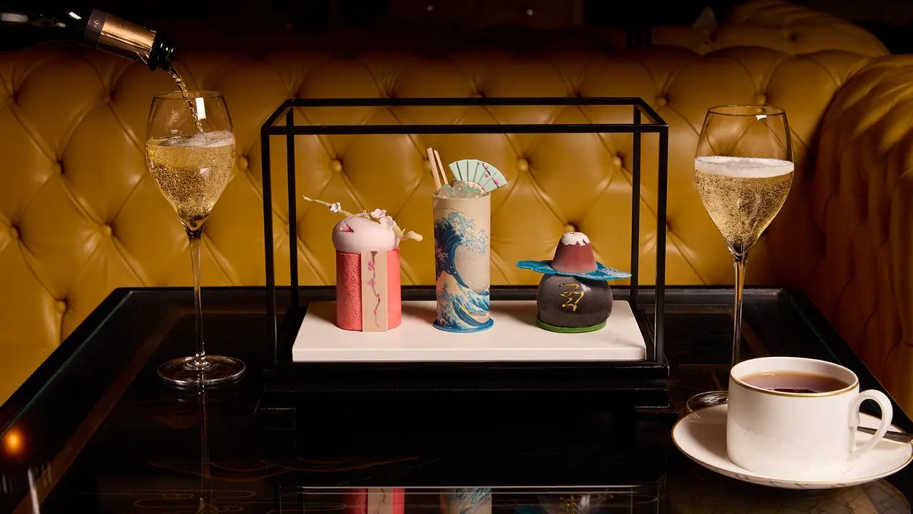 Hokusai Art Inspired Cakes - Afternoon Tea at Rosewood London, London, 