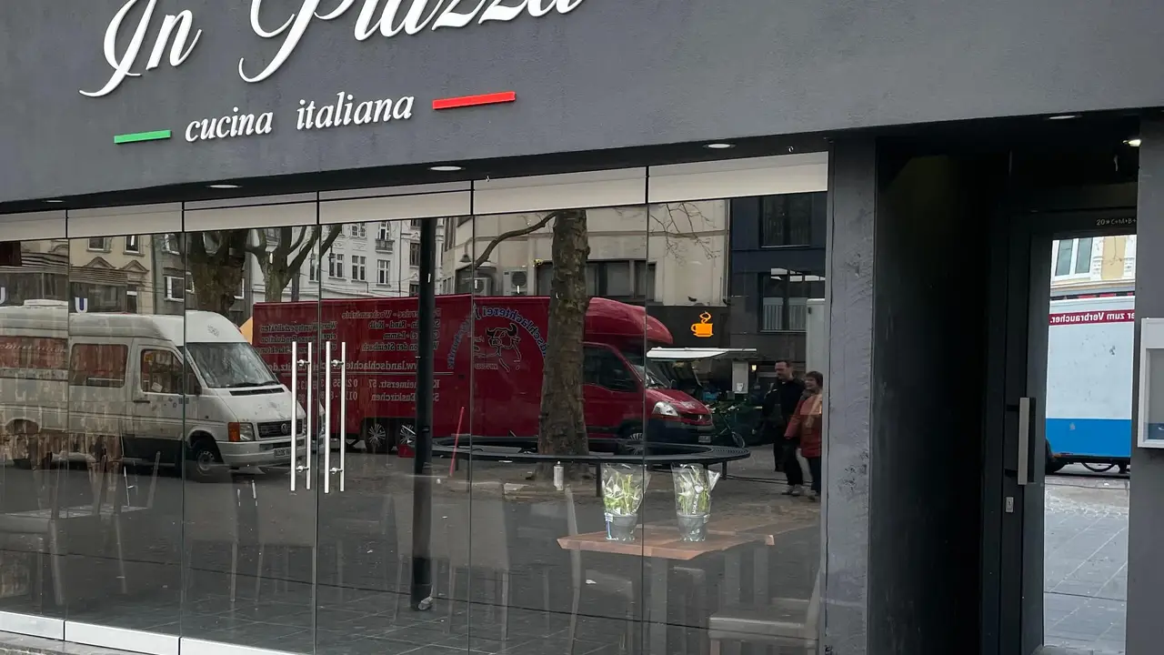 In Piazza, Köln, NW