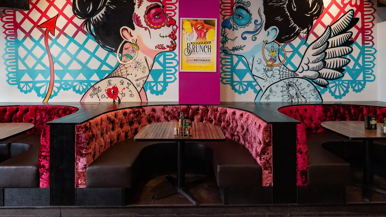Vibrant, lively indoor restaurant with Latin flare - Salt Tacos y Tequila - Glendale, Glendale, AZ