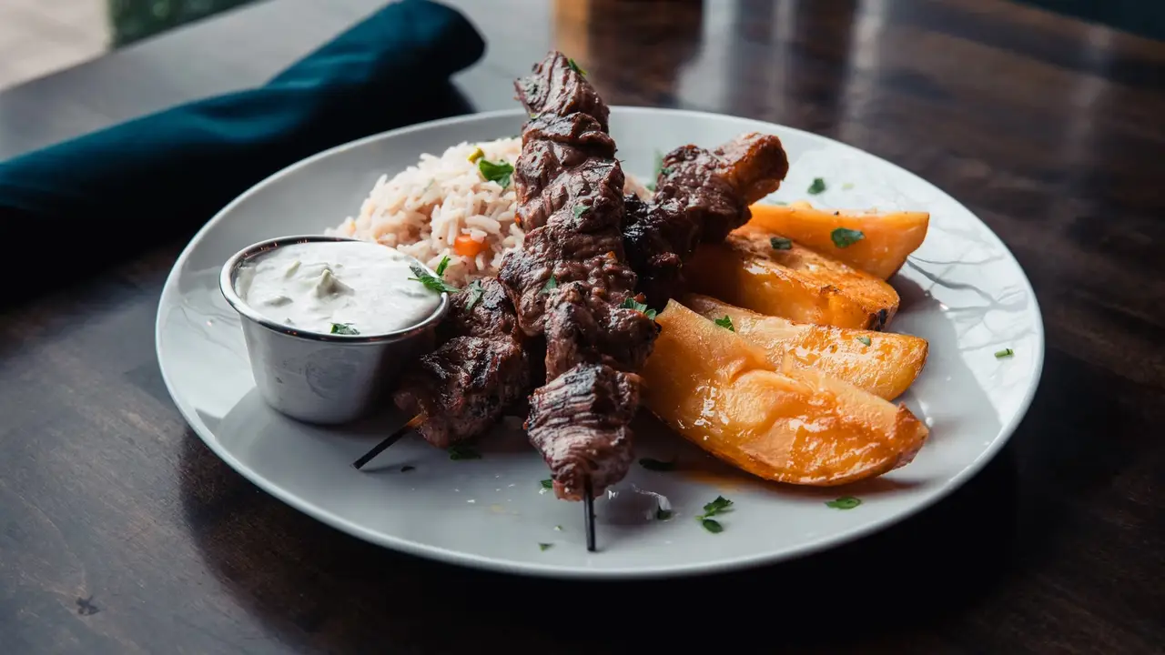 NISI Greek Taverna Burlington, Burlington, ON