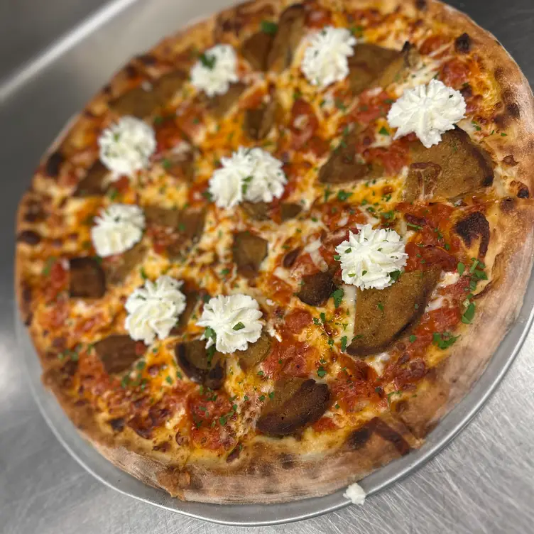 Chesterfield's Tavolo, Utica, NY