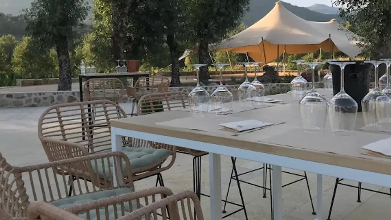 Restaurante y Bodega Huellas del Tiétar, Lanzahíta, Avila