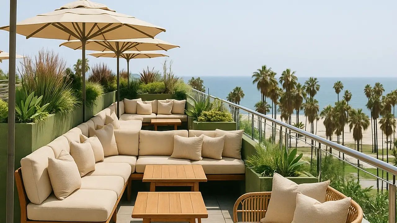 Kassi Roof Top Seating - Kassi Club, Los Angeles, CA