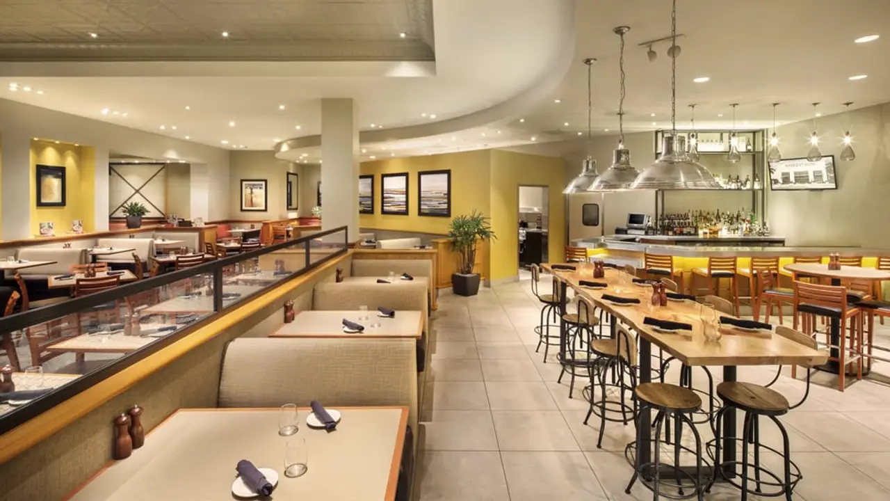 Ruscello - Nordstrom Oakbrook Center, Oak Brook, IL