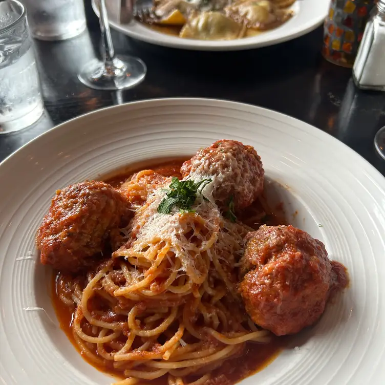 Zarletti - Mequon, Mequon, WI
