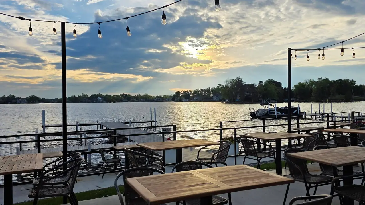 Waterside Social, Lake Orion, MI