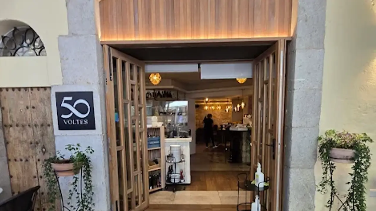 50 Voltes Restaurant, Figueres, Girona