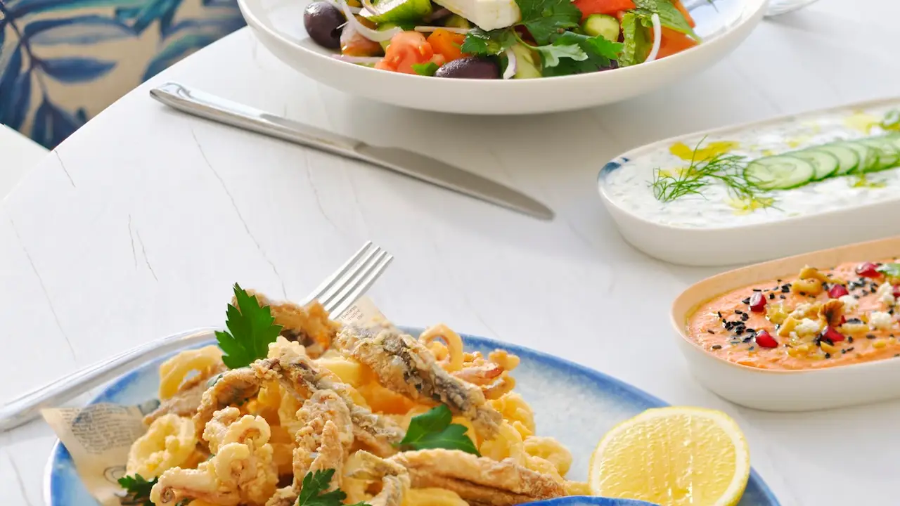 OIA Greek Restaurant and Pool Lounge, Dubai, Dubai