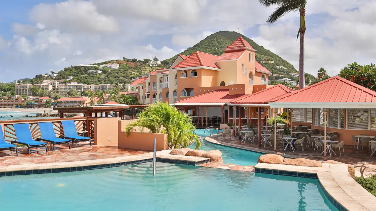 Seabreeze poolside restaurant - Seabreeze at Divi Little Bay Beach Resort, Philipsburg, Sint Maarten