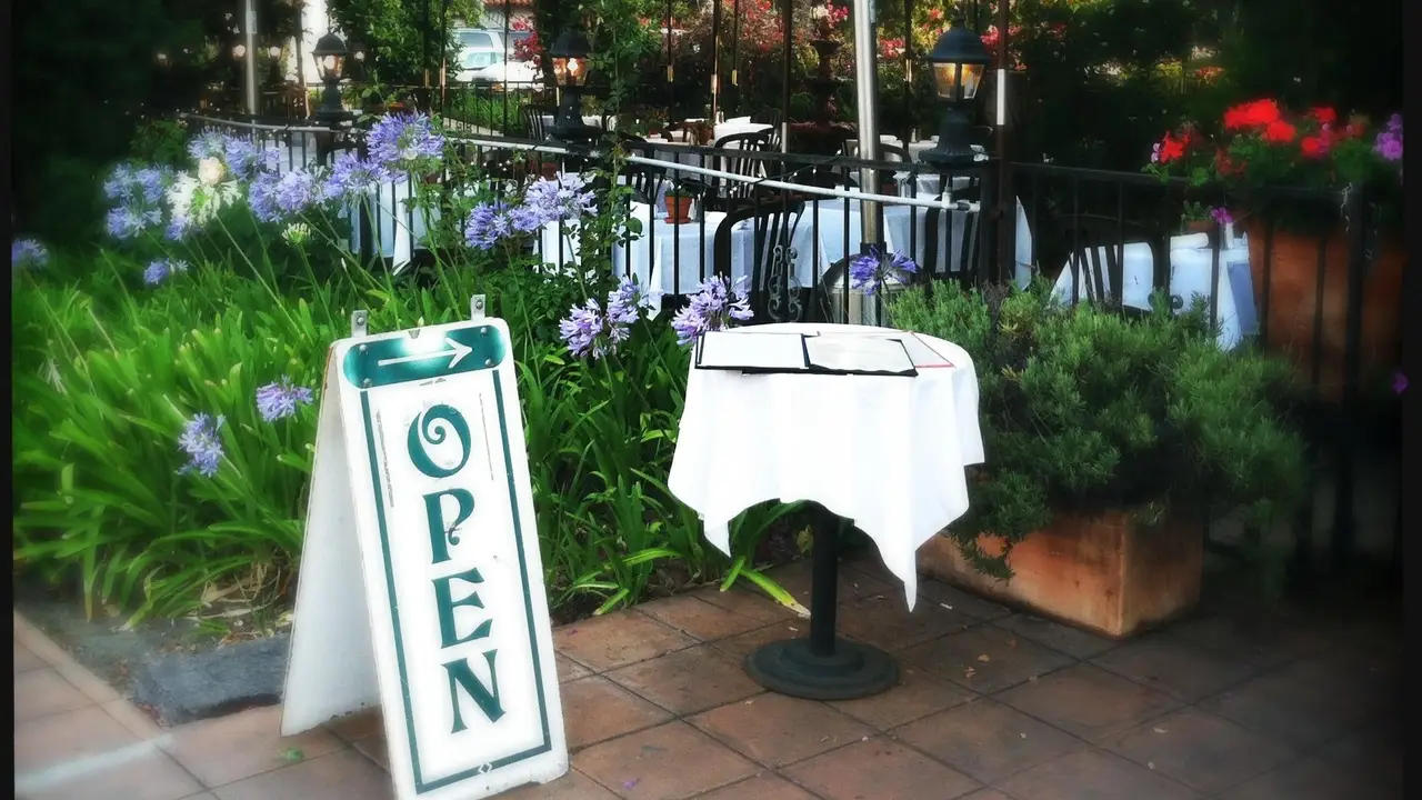L'Hirondelle French Cuisine, San Juan Capistrano, CA
