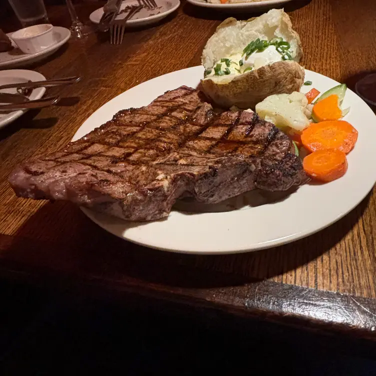 Hunter Steakhouse - Oceanside, Oceanside, CA