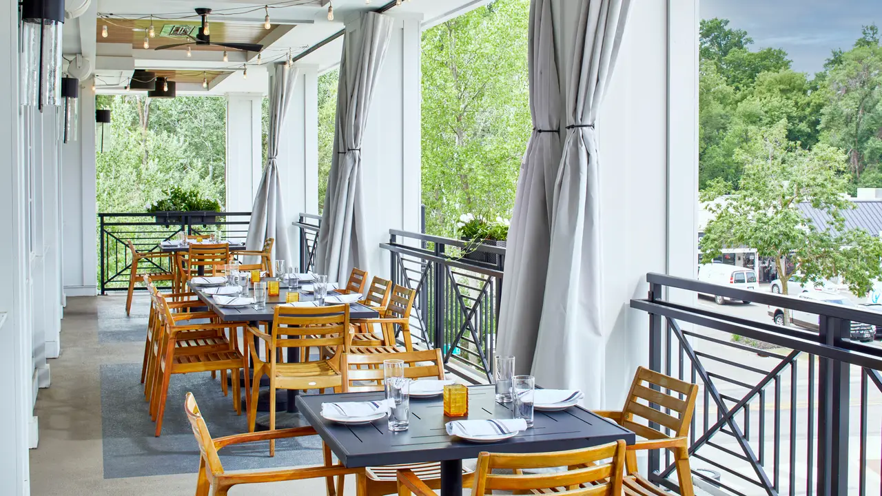 Indoor-outdoor dining in the heart of Wayzata. - ninetwentyfive, Wayzata, MN