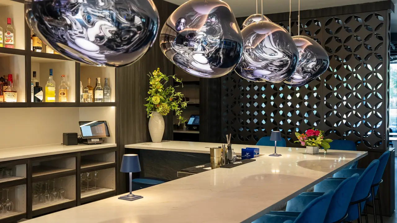 Bar 1 - Follia, Lake Forest, IL