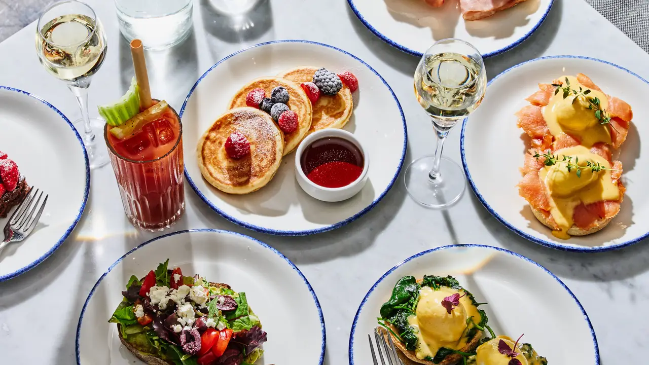 Bottomless Brunch with sparkling wine - PRESSROOM - INK Hotel, Amsterdam, Noord-Holland