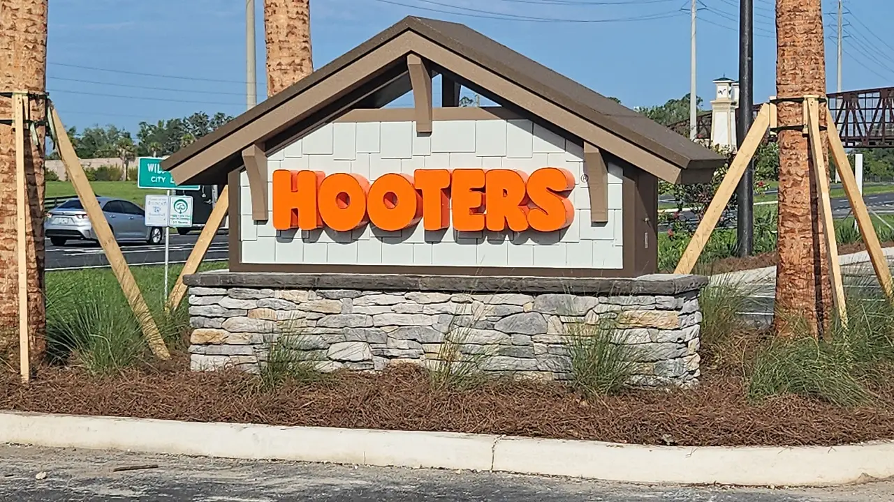 Hooters Lake Deaton, The Villages, FL