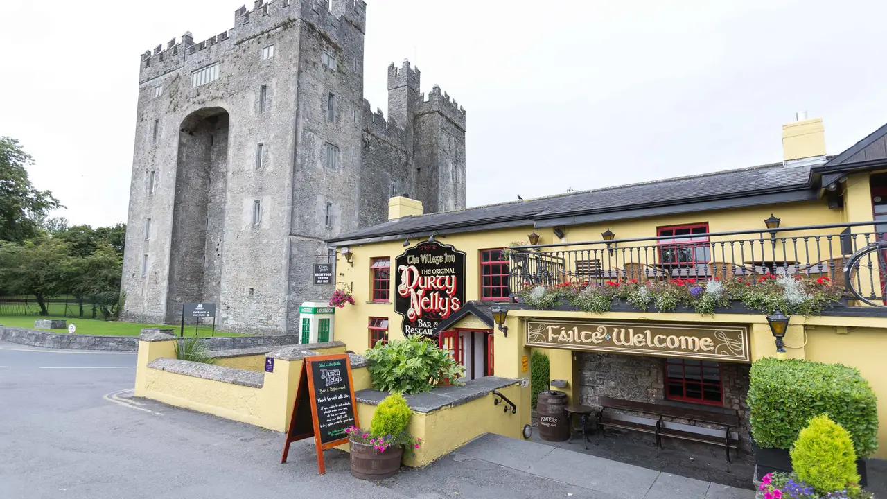 Durty Nelly's, Bunratty , County Clare