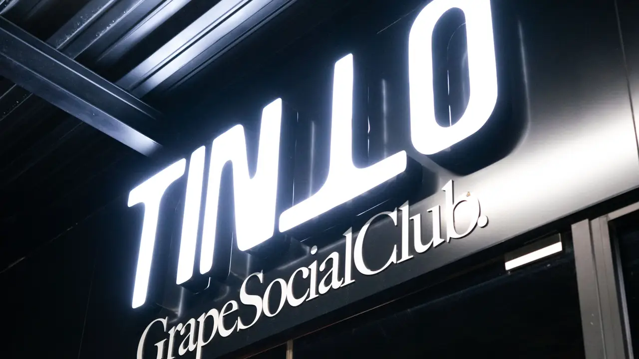 Tinto Grape Social Club, Piedras Negras, COA