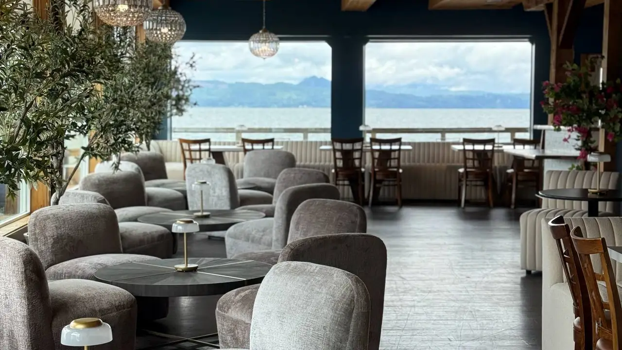 Interior Seating with a view - Akres on the Pier, Astoria, OR