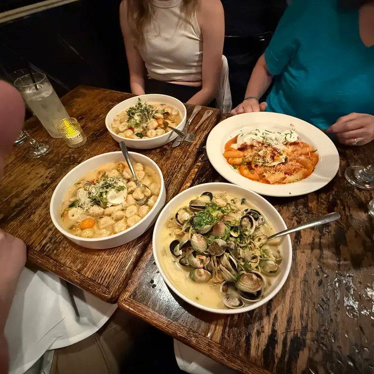 Ninos 46, New York, NY