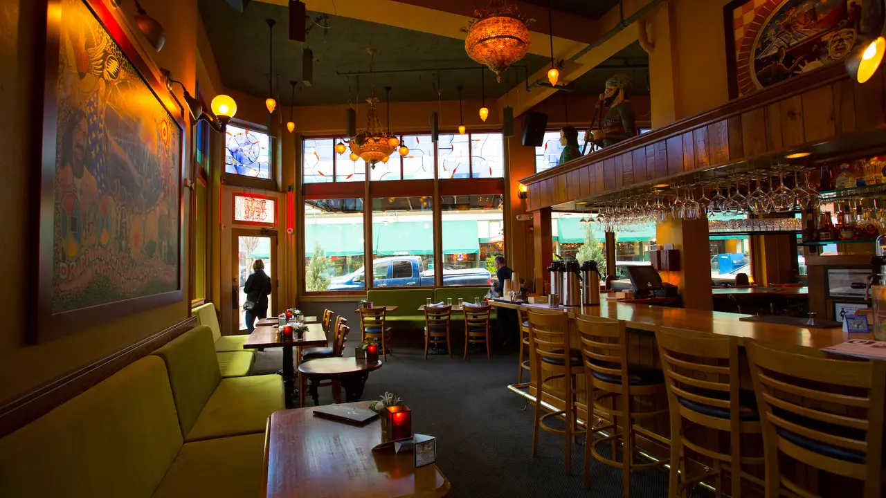 Interior - Hal's Cafe, Portland, OR