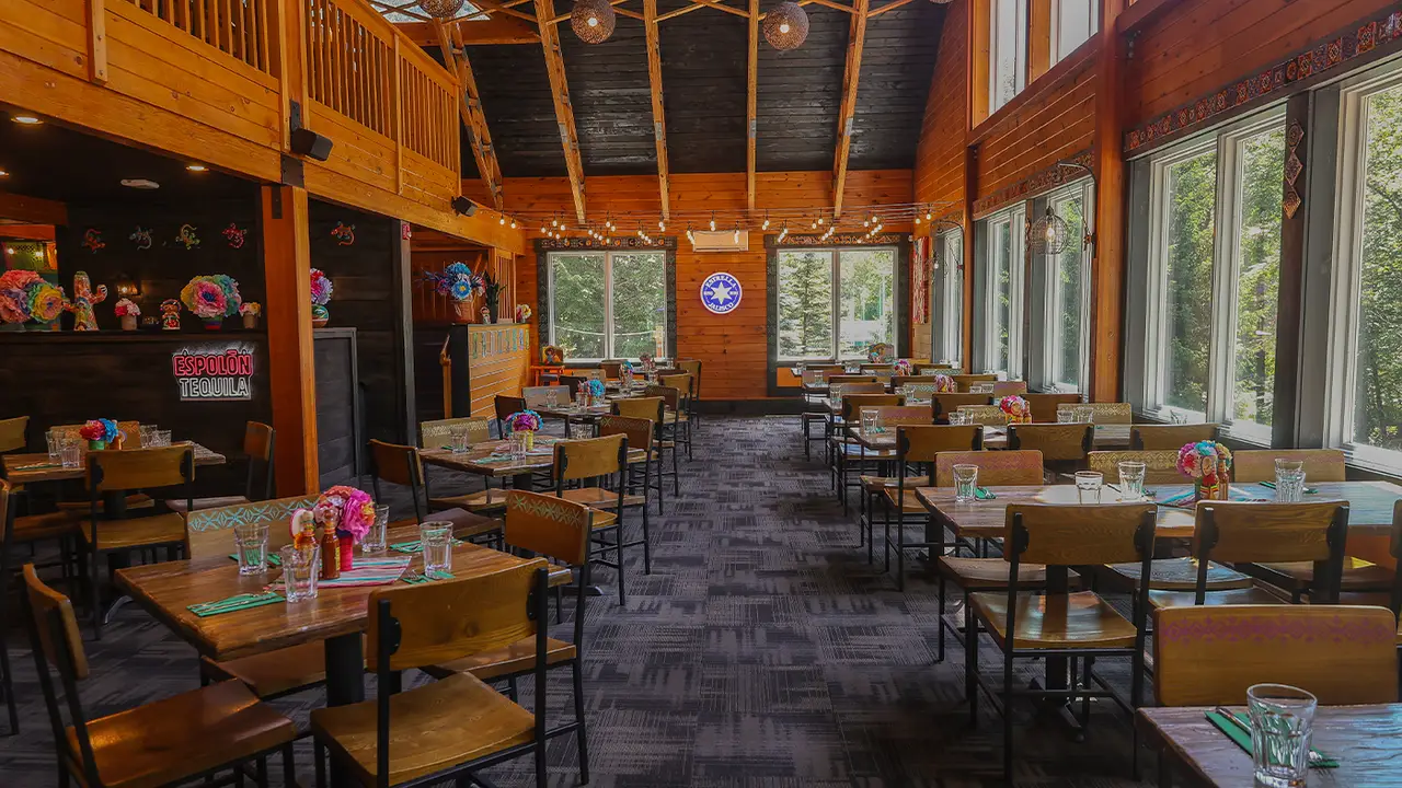 Alta Vida Inside - Alta Vida, Tannersville, PA
