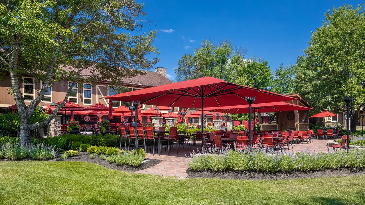Seasonal Outdoor Patio, Live Music Nightly - The Piazza at Gervasi, Canton, OH
