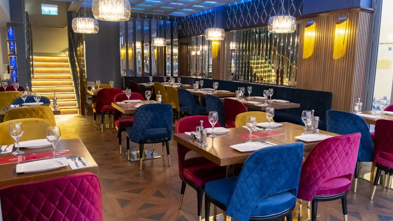 Downstairs Lounge / Dining Area - Mirra, Essex, England