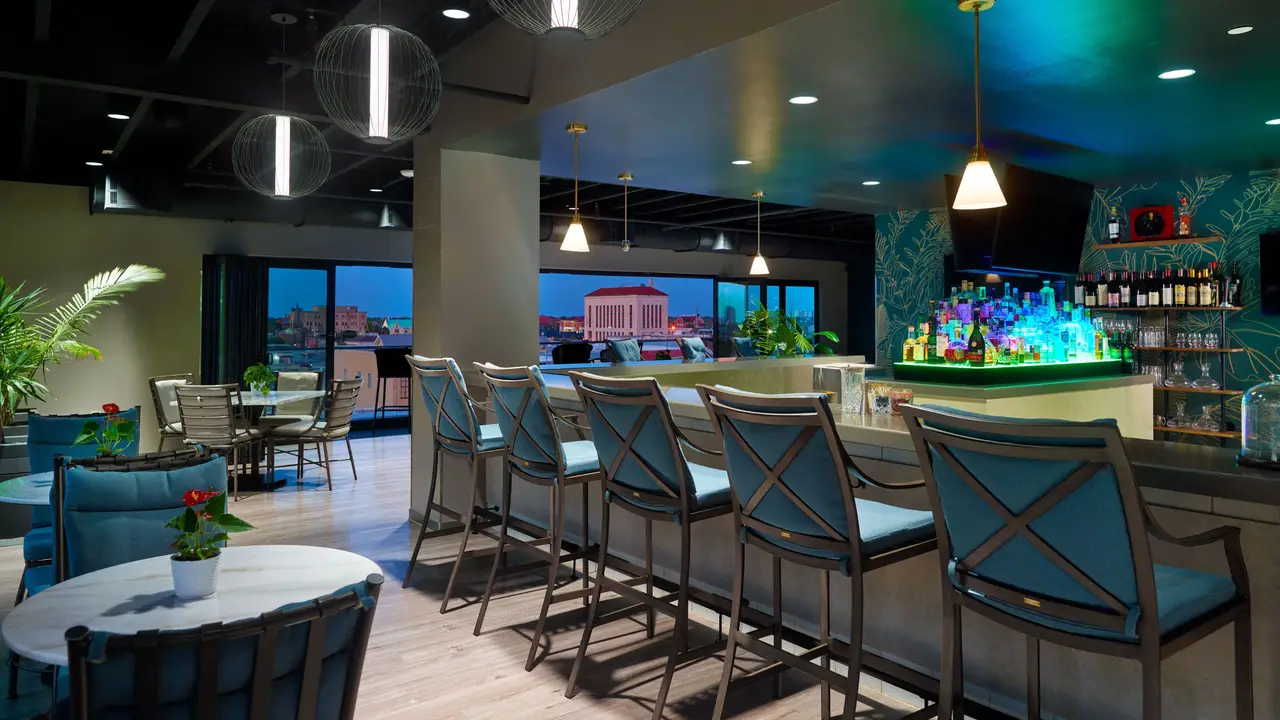The New Rooftop Bar at The Tremont House - The Rooftop Bar at the Tremont House, Galveston, TX