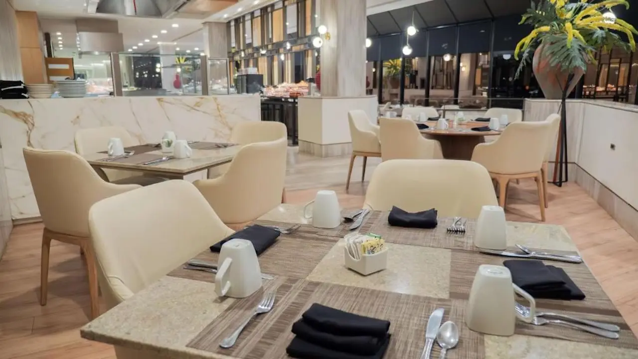 Simulador de Golf - Los Continentes - Hotel MS Milenium, San Pedro Garza García, NLE