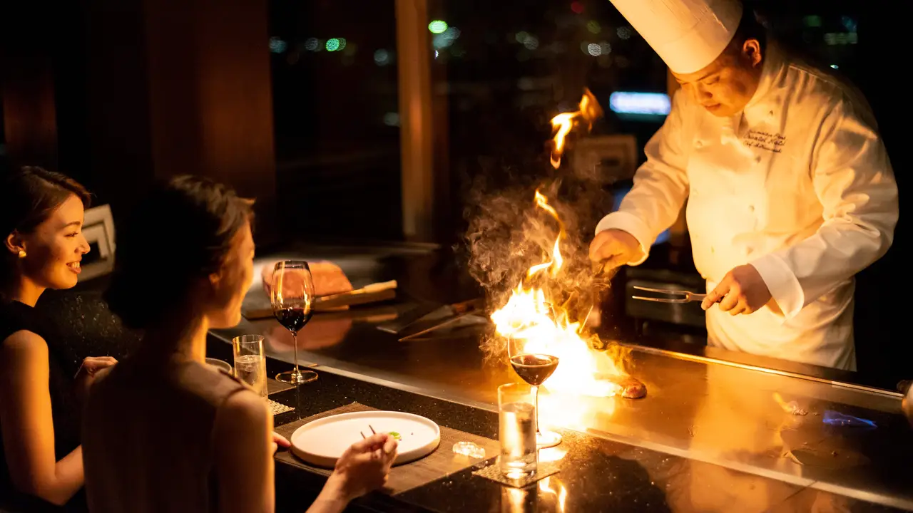 店内 - KOBE BEEF Steak House Oriental - Kobe Meriken Park Oriental Hotel, 神戸市, 兵庫県
